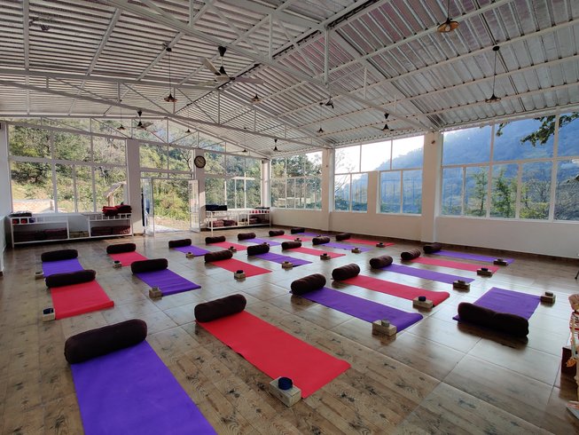 Adhiroha Yoga School, Rishikesh
