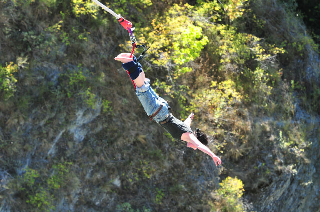 Bungee Jumping in Bir Billing Photos