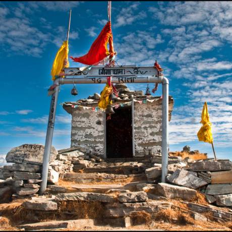 Temple at Chandrashila Summit (4000 mts)