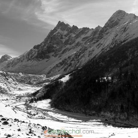 Har ki dun valley from where Jaundhar glacier is on a 3 km trekking distance.