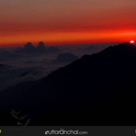Mesmerizing sunset view from Kanatal, Tehri Garhwal 
