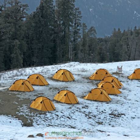 Camps in Kedarkantha base camp 