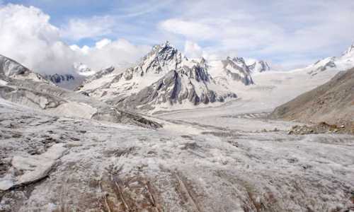 Khatling Glacier Trek via Ghuttu Village