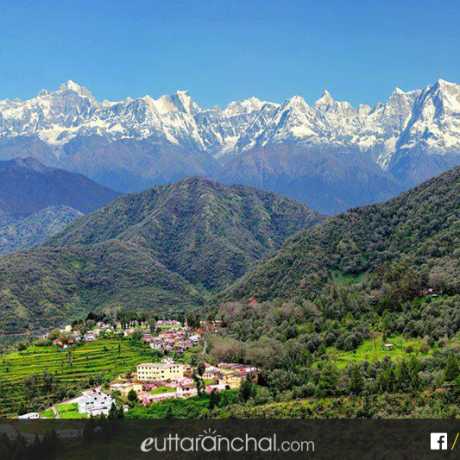 Khirsu - A beautiful hill station of Uttarakhand with panoramic views of snow capped Himalayan peaks.