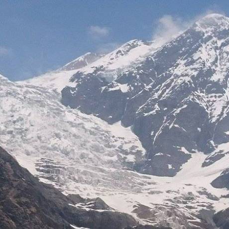 snow capped mountains of Pindari glacier
