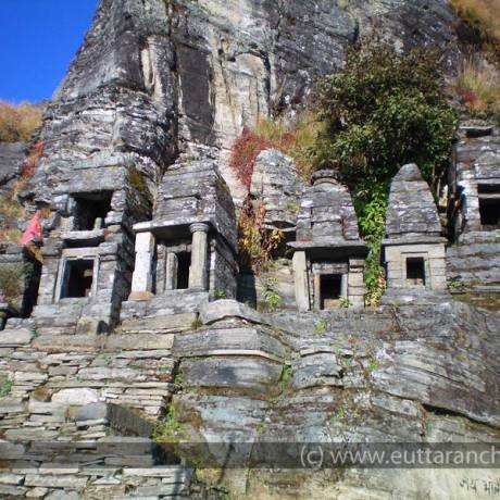 Small temples of Shivji Family in Rudranath complex